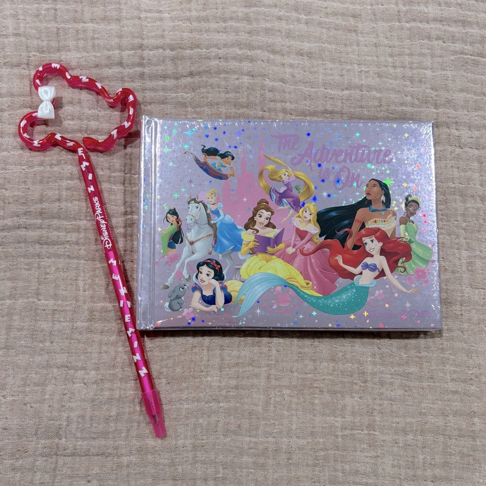 Disney Princess Autograph Book with Pink Minnie Pen - NIB